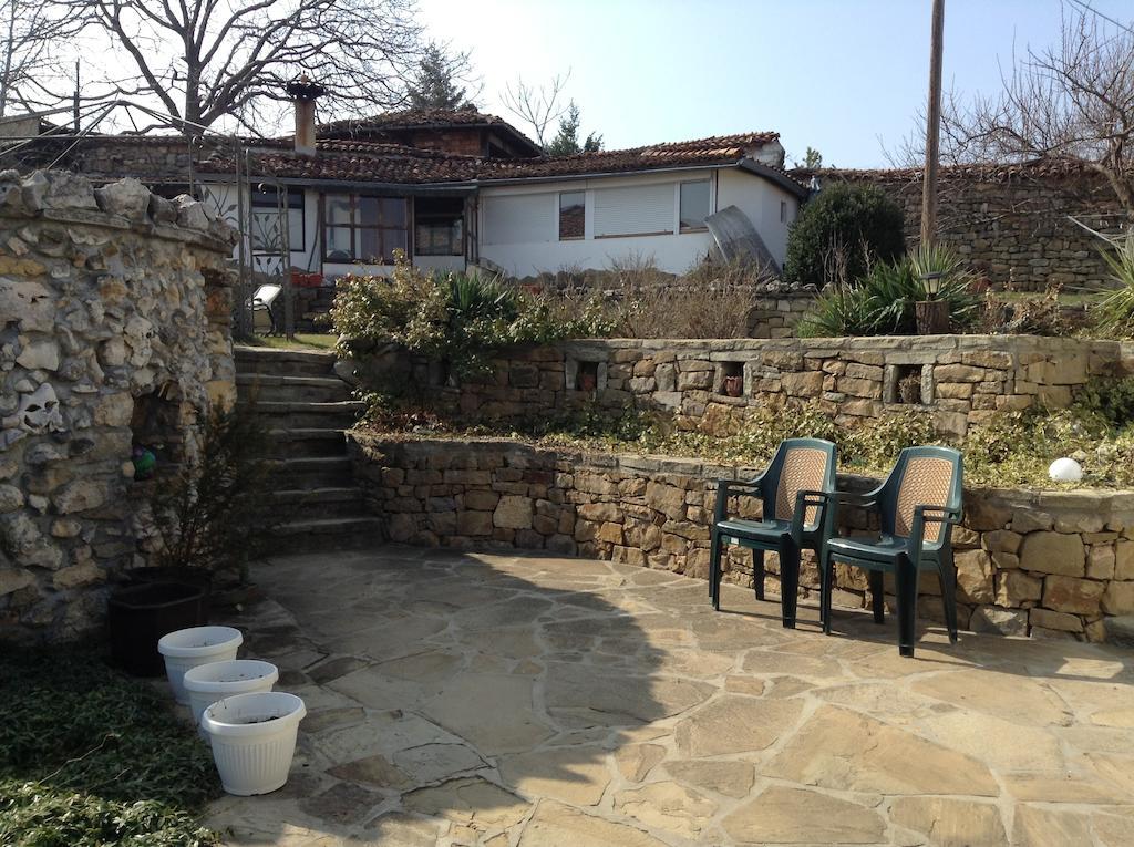 Vanda Guest House Arbanassi Exterior foto